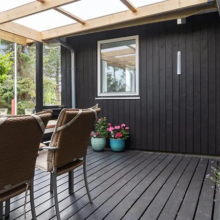 Margit - 10m From The Sea By Interhome *